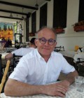 Встретьте Мужчинa : Antoine, 63 лет до Франция  Brie